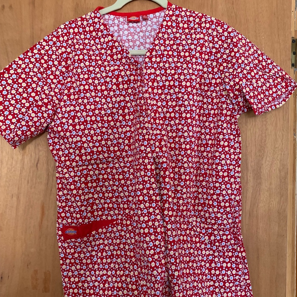 Dickies scrub top
